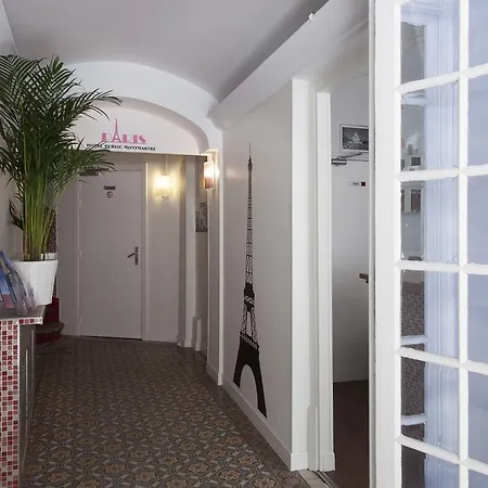 Hotel Bervic Montmartre Parigi